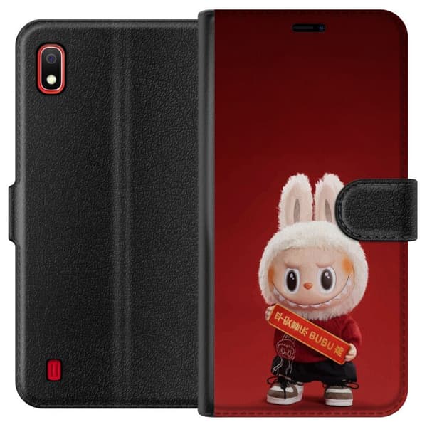 Samsung Galaxy A10 Tegnebogsetui Pop Mart The Monsters Labubu Held og Lykke Vinyl Plysdukke