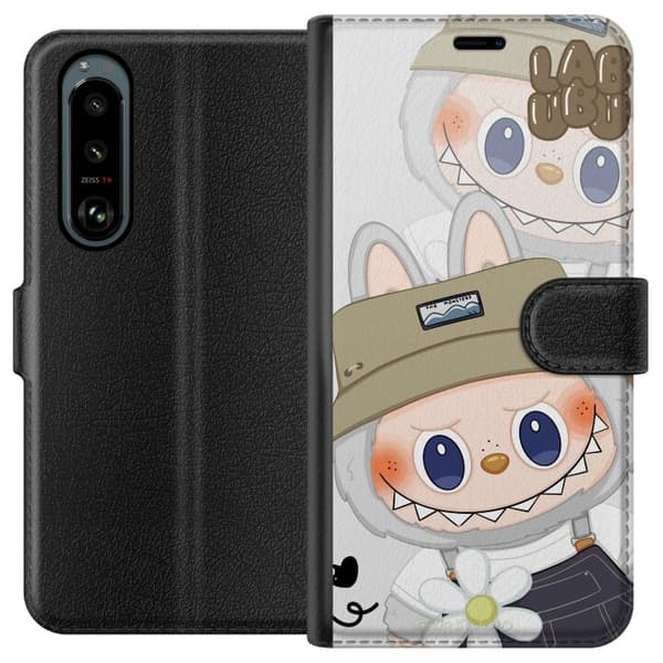 Sony Xperia 5 III Tegnebogsetui Labubu Minimal Mood - Enkel og stilren monsterdesign