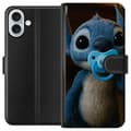 Miniatyrbilde 1 av 3: Apple iPhone 16 Plus Lommeboketui Stitch & Napp - babytema med søt karakter