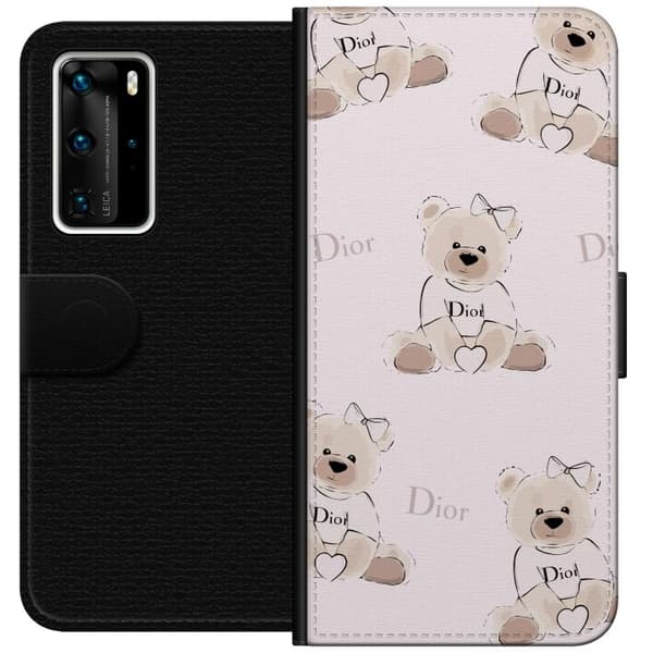 Huawei P40 Pro Plånboksfodral Teddy Dior Vibes – lyxig nalle i fashionstil