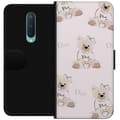 Miniatyrbilde 1 av 3: OnePlus 8 Lommeboketui Teddy Dior Vibes - luksuriøs teddybjørn i motestil