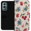 Miniatyrbild 1 av 3: OnePlus 9 Pro Plånboksfodral Bär & Blommor – mönster med blå blommor och skogsbär