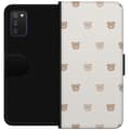 Miniatyrbilde 1 av 3: Samsung Galaxy A03s Lommeboketui Teddybakgrunn - søte teddybjørner mot en myk bakgrunn