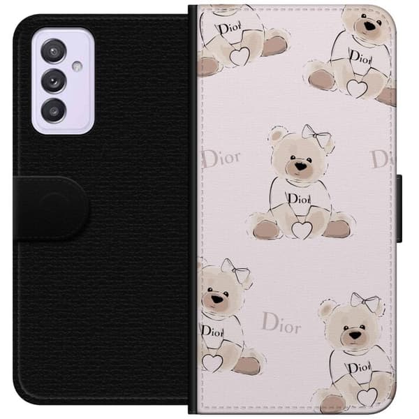 Samsung Galaxy A82 5G Plånboksfodral Teddy Dior Vibes – lyxig nalle i fashionstil
