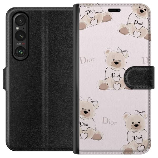 Sony Xperia 1 VI Lommeboketui Teddy Dior Vibes - luksuriøs teddybjørn i motestil