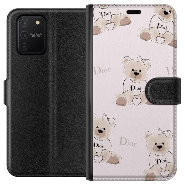 Samsung Galaxy S10 Lite Plånboksfodral Teddy Dior Vibes – lyxig nalle i fashionstil