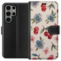 Miniatyrbilde 1 av 3: Samsung Galaxy S23 Ultra Lommeboketui Bær & Blomster - mønster med blå blomster og skogsbær