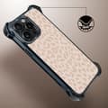 Miniatyrbild 4 av 8: iPhone 15 Pro Max IBIZU DropGuard Ultra-skal med MagSafe, Boho, Delikat leopardmönster