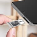 Miniatyrbild 3 av 4: Samsung Galaxy S20 Grå Ersättningsfack för SIM-kort