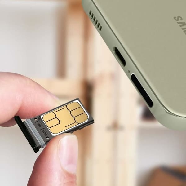 Ersättningsfack för SIM-kort - Samsung Galaxy S21 FE - Grön - Dual Nano SIM