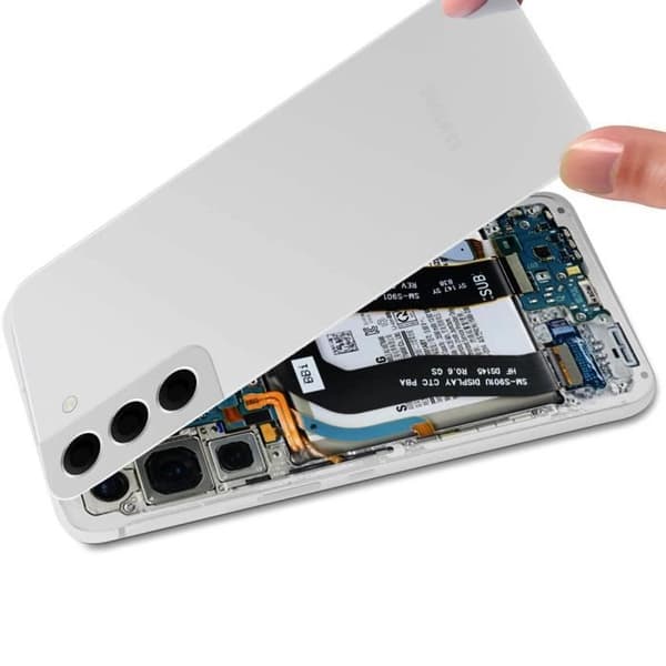 Samsung Galaxy S22 Plus Batteriskal Original Samsung vit med lins