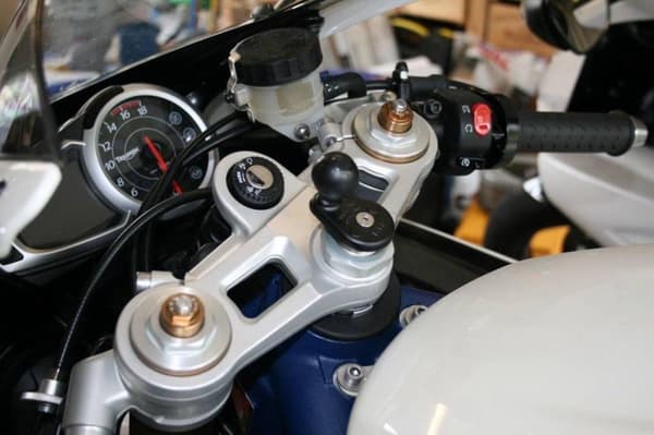 Motorcykelgaffelstamme med 1" kugle
