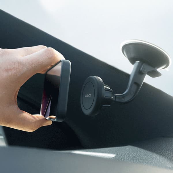 Deltaco Magnetisk Smartphoneholder med sugekop til bil