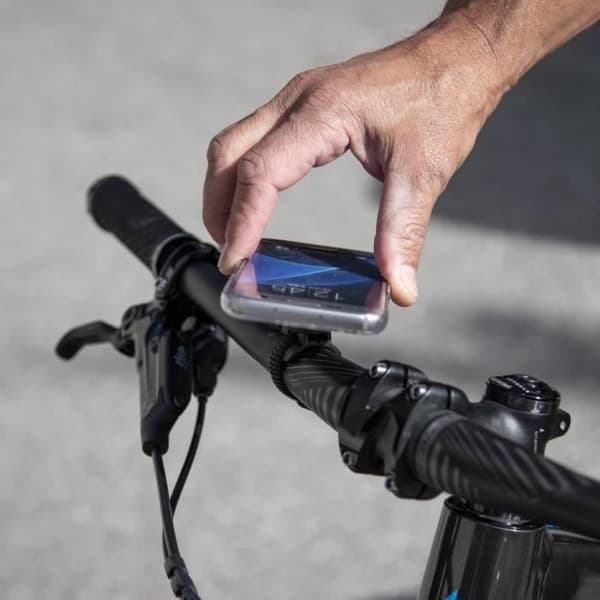 Motorcykel smartphonehållare - SPCONNECT - LT PACK - Universalgränssnitt - Svart färg - Plastmaterial
