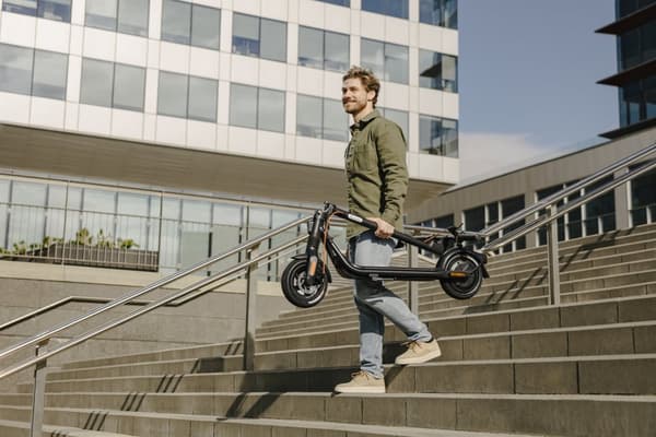 NINEBOT BY SEGWAY KICKSCOOTER F2 PLUS D