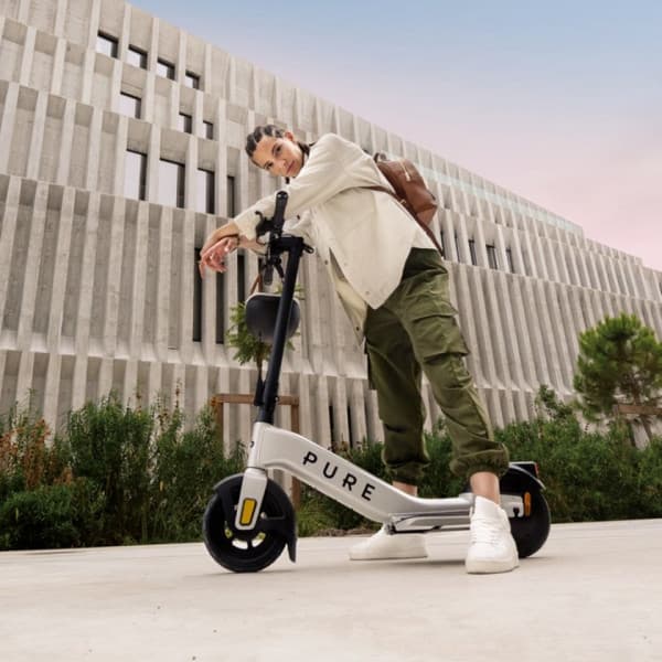 Pure Electric Advance+ elsparkcykel, platinasilver