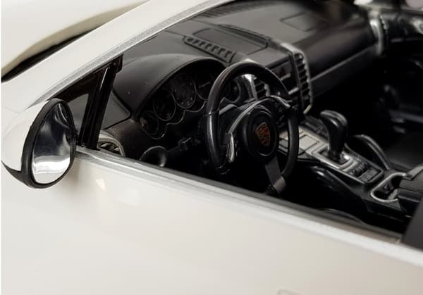 Car R/C Porsche Cayenne Turbo Rastar 1:14 White