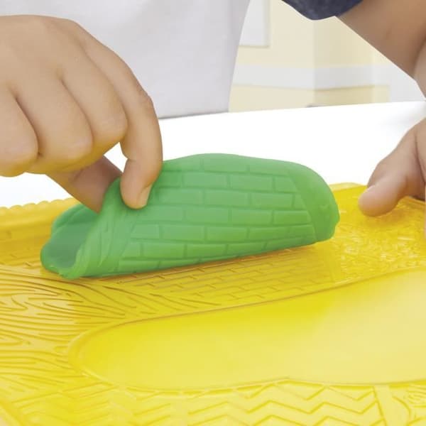 Play-Doh - Super tillbehörslåda och 5 plastinburkar på 56 g vardera
