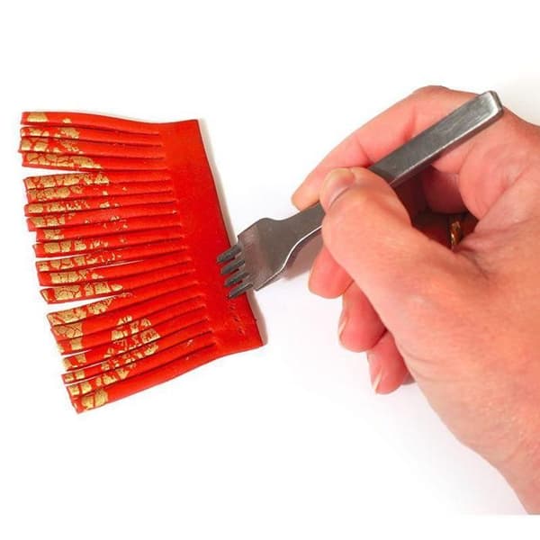 2 perforatorer 2 och 6 tänder för läder och polymerlera