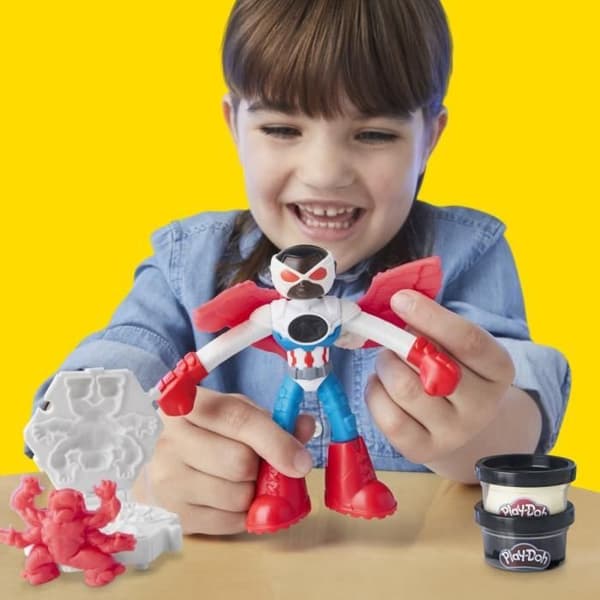 Play-Doh Captain America, Sharp Motorcykelset med flexibel figur, 3 tillbehör och modelllera, från 4 år, Marvel