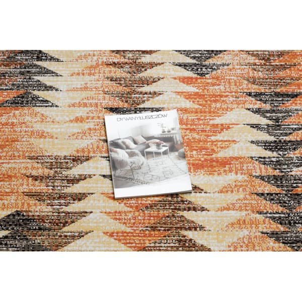 Moderne tæppe MUNDO D5781 trekanter 3D udendørs orange / beige, 140x190 cm