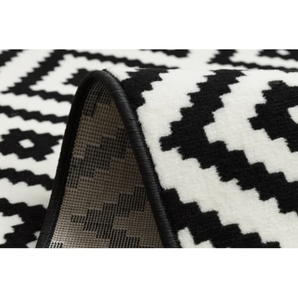 Matto BCF MORAD Ruta timantteja musta / kerma 120 cm, 120x730 cm