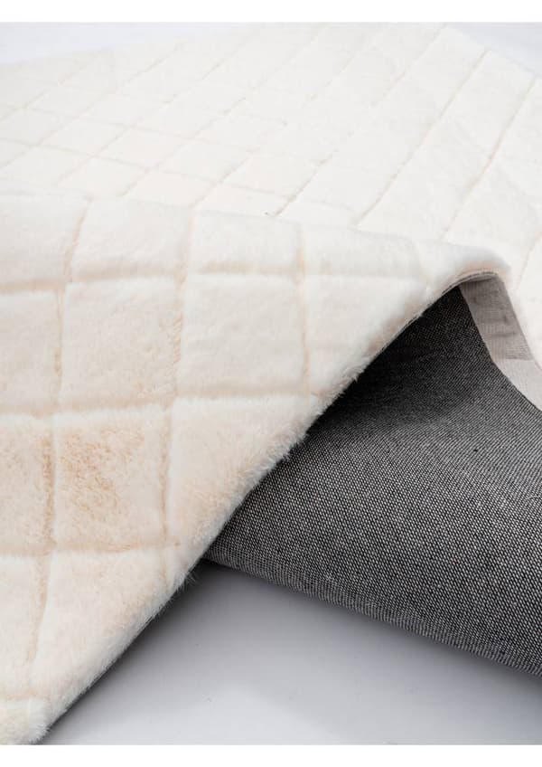 Rabbit Cloud Beige Ryamatta