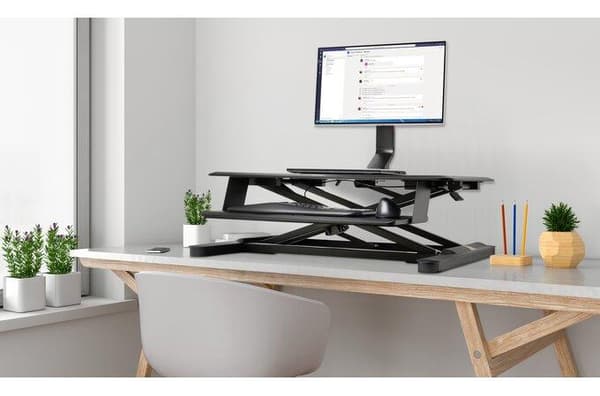 Kensington SmartFit® tilaa säästävä yhden näytön varsi - Jopa 32" näyttö - musta