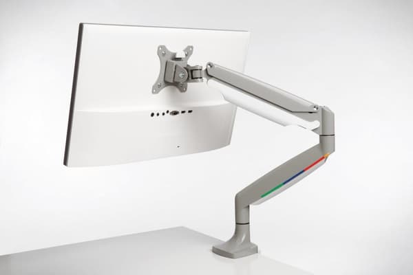 Kensington SmartFit Lätt justerbar enkelskärmsarm - 13 tum-32 tum skärmstorlekar - Upp till 9 KG - Silvergrå