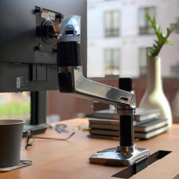 Ergotron LX Skrivbordsfäste - monitorarm, polerad aluminium