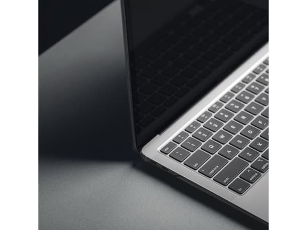 Moshi iVisor XT - Skjermbeskytter for MacBook Pro 14 (M1, 2021) (svart ramme)