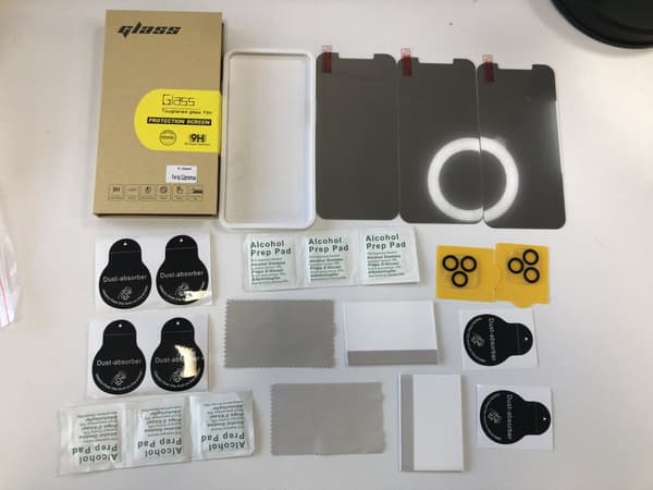 INF Personvernskjermbeskytter i høyaluminiumsglass iPhone 12 Pro Max