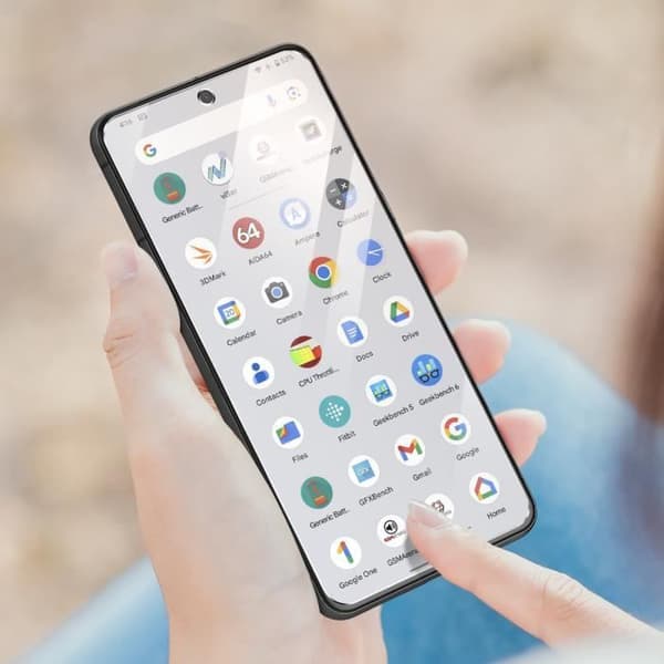Skyddande film - AVIZAR - Google Pixel 8 - Flexibel latex - Repellerande - Transparent
