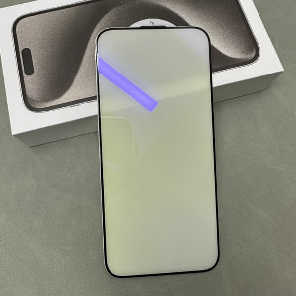 INF iPhone 16 skærmbeskytter i hærdet glas med anti-blåt lys iPhone 16 Pro