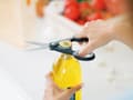 Miniatyrbillede 2 af 4: Fiskars køkkensaks i funktionel form