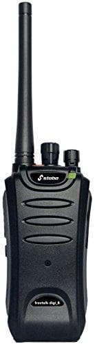Stabo kuffert bestående af: 2 x FT-Digi-_82 x Li-ion batteripakker 3,7 V/1650mAH2 x bordopladere2 x AC/DC adaptere2 x bælteclips2 x headsets2 x BdA (2