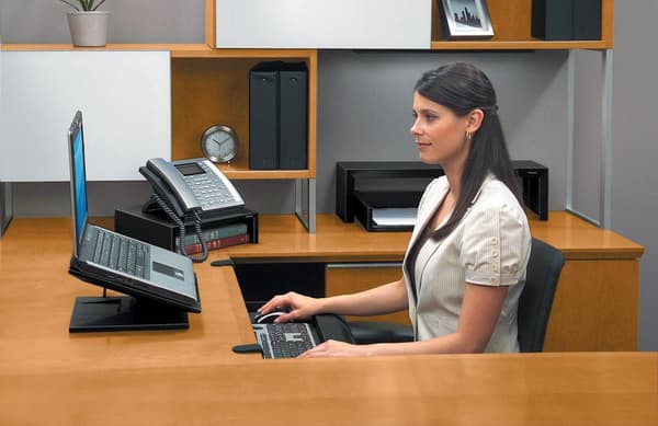 Laptoptstativ FELLOWES Designer Riser