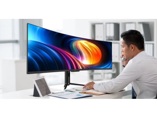 V7 L490DQ-HAS 49? (65 W PD) Böjd bildskärm med USB-C-anslutning - DQHD - 5120 × 1440 - Höjdjusterbar [energiklass F] (L490DQ-HAS-E)