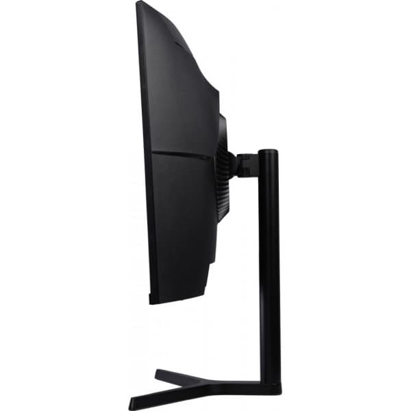 Blackstorm 32" QHD 240 Hz kaareva pelinäyttö