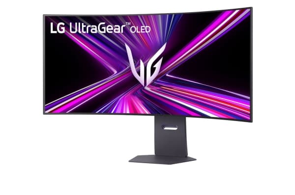 LG UltraGear, 114,3 cm (45"), 5120 x 2160 piksler, OLED, 0,03 ms, sortering