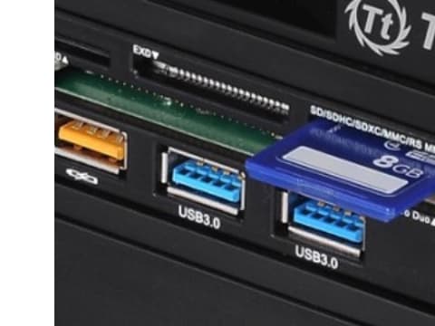 Thermaltake ExtremeSpeed 3.0 Plus, CF, Muistitikku (MS), MicroSD (TransFlash), MS Micro (M2), SD, Musta, SECC, USB 3.2 Gen 1 (3.1 Gen 1), 150 mm, 102