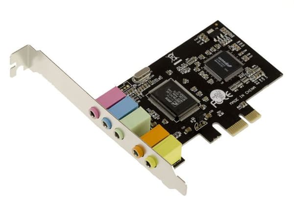 LJUDkort på PCI EXPRESS 5.1 CHANNELS-port med CMedia CMI8738/PCI-SX och ASM1083 Chipset - PCIe x1, HIGH och LOW PROFILE