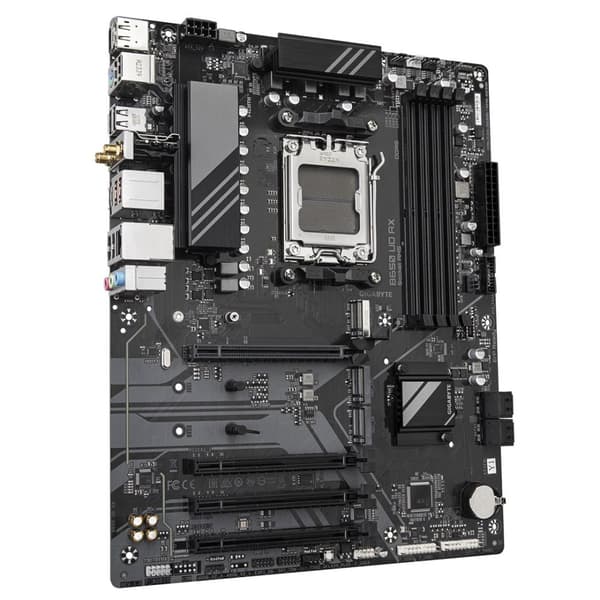 Gigabyte B650 UD AX emolevy