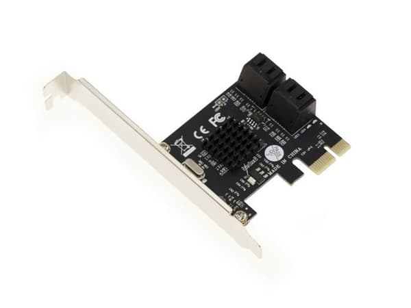 4-portars PCI Express PCIe Controller Card för SATA 3 6G hårddiskar med Marvell 88SE9215 Chipset. Hög- och lågprofilfästen