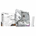 Miniatyrbild 10 av 11: Moderkort Gigabyte B850M AORUS ELITE WIFI6E ICE AMD AMD AM5