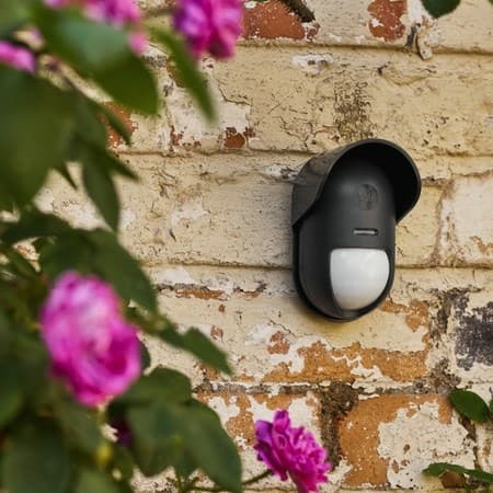 Yale udendørs bevægelsessensor infrarød sensor trådløs væg sort