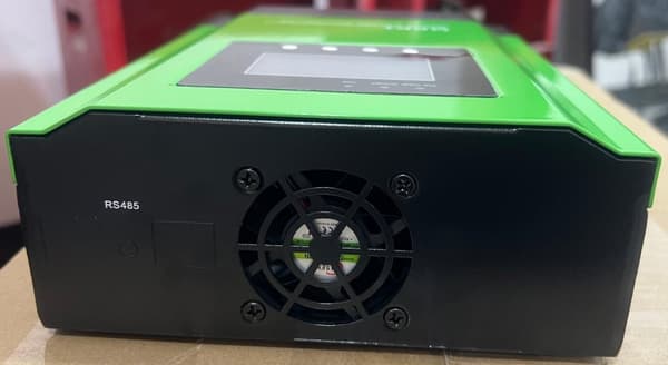 NOVA MPPT smarta solcells laddningsregulator 20A för husbil, båt