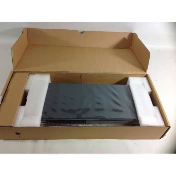 3COM baslinje 2226 plus switch 3CBLSF26- USED
