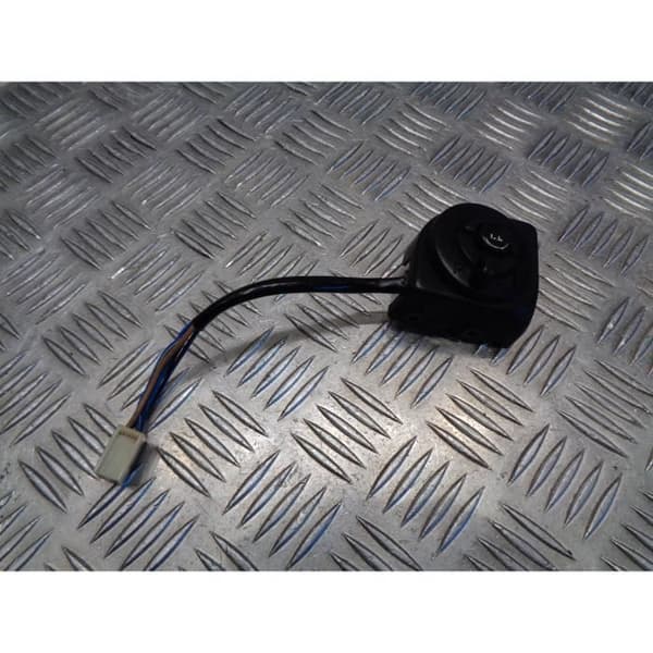 högerbrytare skoter yamaha xc 125 beluga 3te- USED