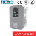Miniatyrbillede 2 af 2: Variabel frekvensomformer til styring af motorhastighed, 0,75KW - 7,5KW, 0-400Hz outputfrekvens.,220V 7,5KW (Hvid), 1 fase 220V, 3 fase 220V